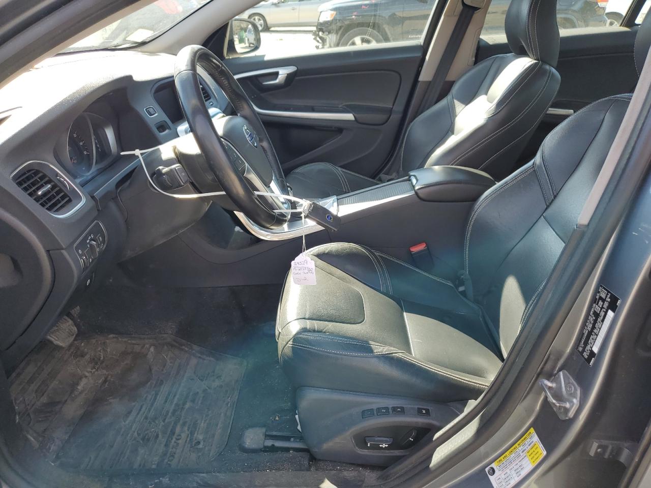 2018 Volvo S60 VIN YV140MTL8J2460263 Copart auction photo, front end / minor dent/scratches damage thumbnail 7
