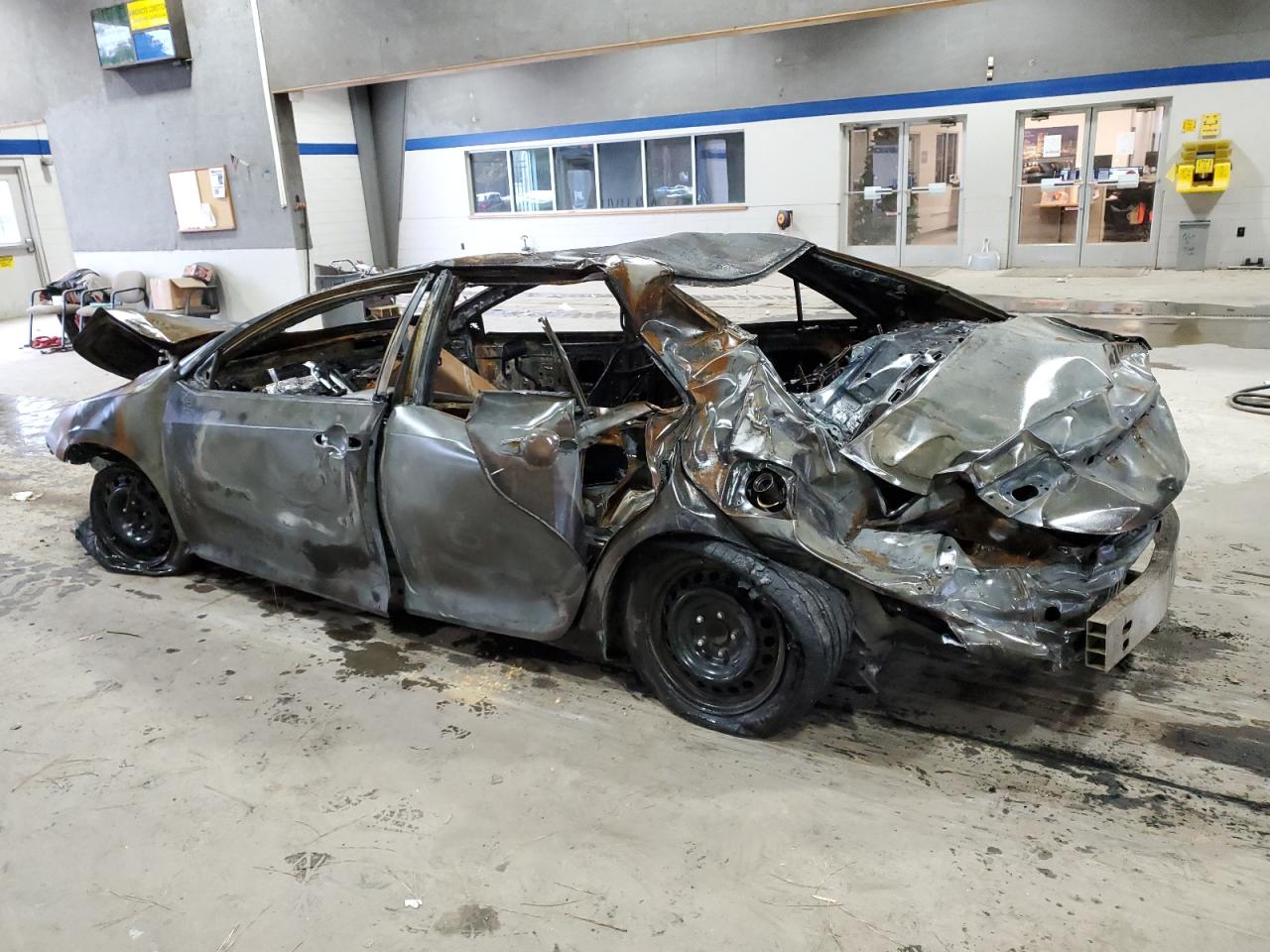 2014 Toyota Camry VIN 4T4BF1FK5ER415564 Copart auction photo, burn damage thumbnail 2