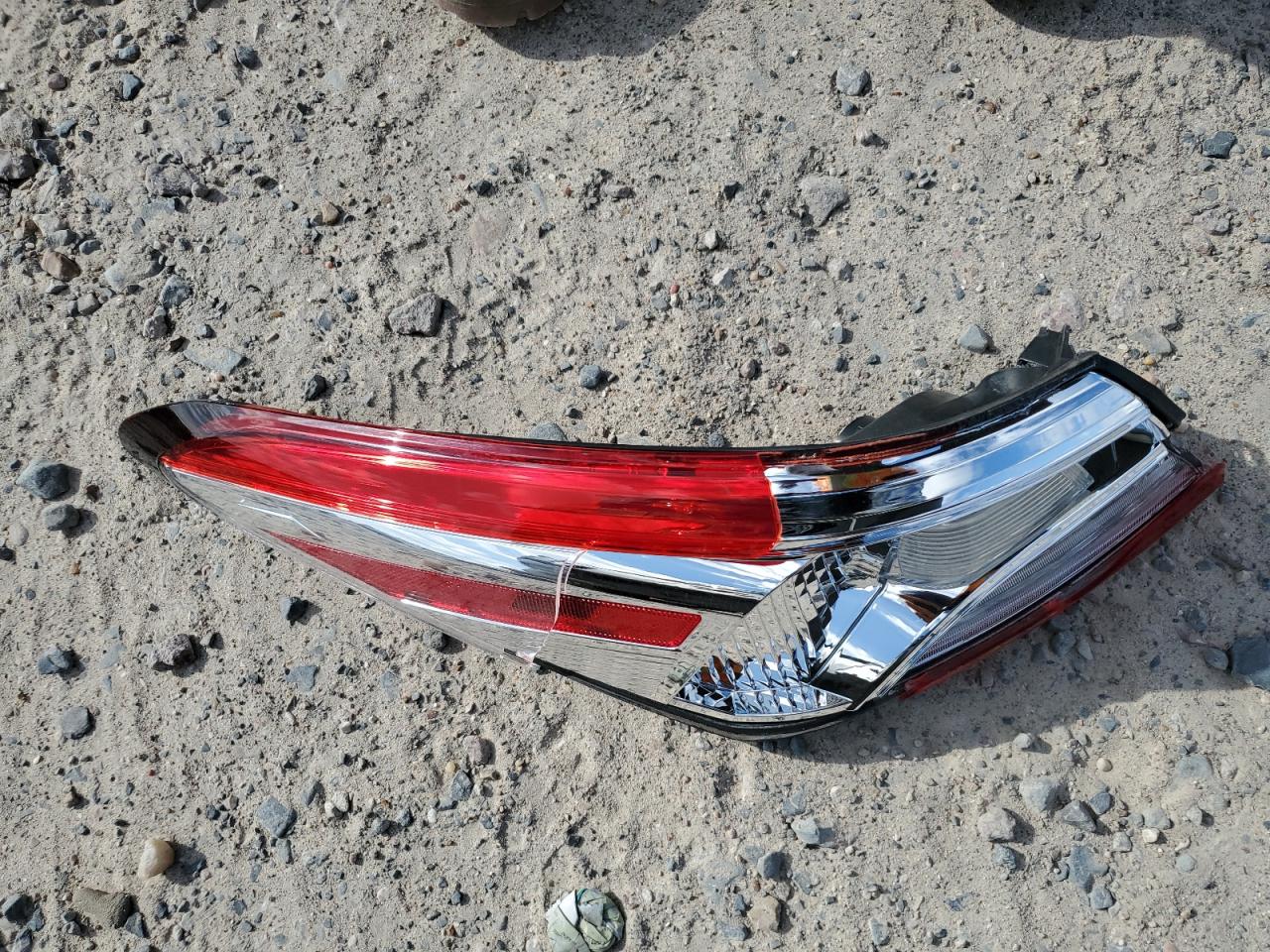 2019 Toyota Camry VIN 4T1B11HK3KU683627 Copart auction photo, rear end damage thumbnail 12