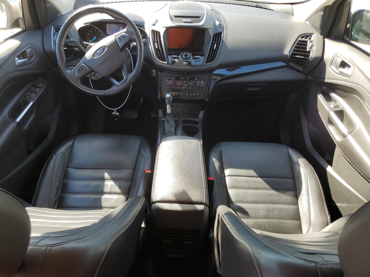 2017 Ford Escape VIN 1FMCU0J97HUA60193 Copart auction photo, mechanical / minor dent/scratches damage thumbnail 8