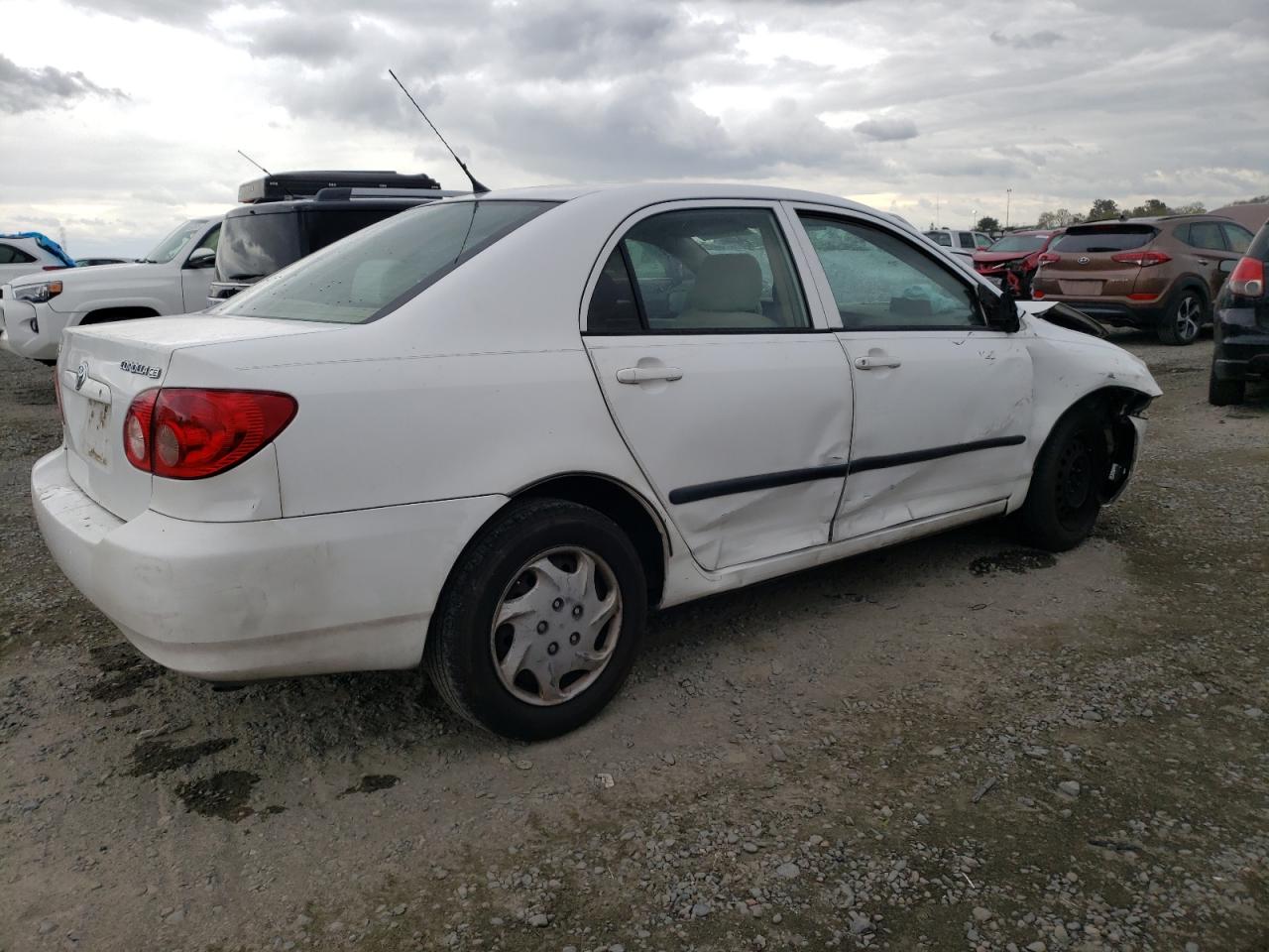 2005 Toyota Corolla VIN 1NXBR32E35Z444719 Copart auction photo, front end / side damage thumbnail 3