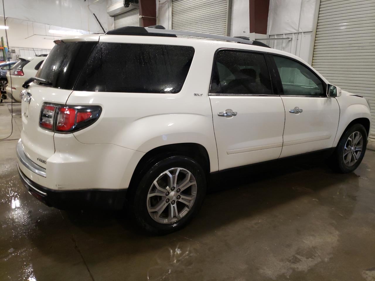 2015 GMC Acadia VIN 1GKKVRKD0FJ334423 Copart auction photo, front end / side damage thumbnail 3