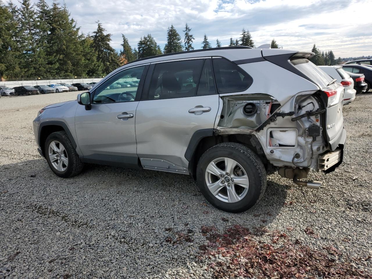 2019 Toyota RAV 4 VIN 2T3P1RFV6KW044215 Copart auction photo, rear end damage thumbnail 2