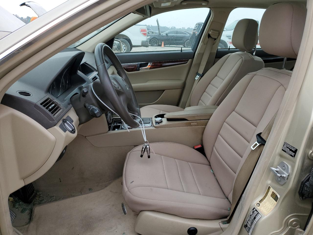 2010 Mercedes-Benz C-klasse VIN WDDGF8BB0AF439892 Copart auction photo, side / minor dent/scratches damage thumbnail 7