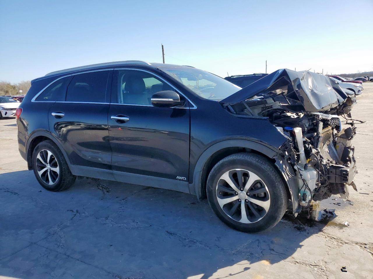 2016 KIA Sorento VIN 5XYPHDA19GG025537 Copart auction photo, front end damage thumbnail 4