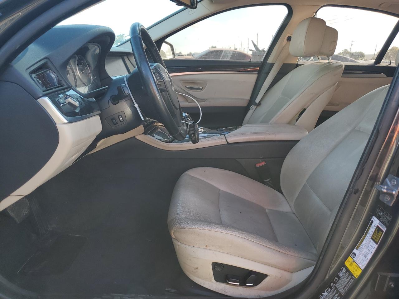 2011 BMW 5er VIN WBAFU7C55BC872901 Copart auction photo, all over damage thumbnail 7