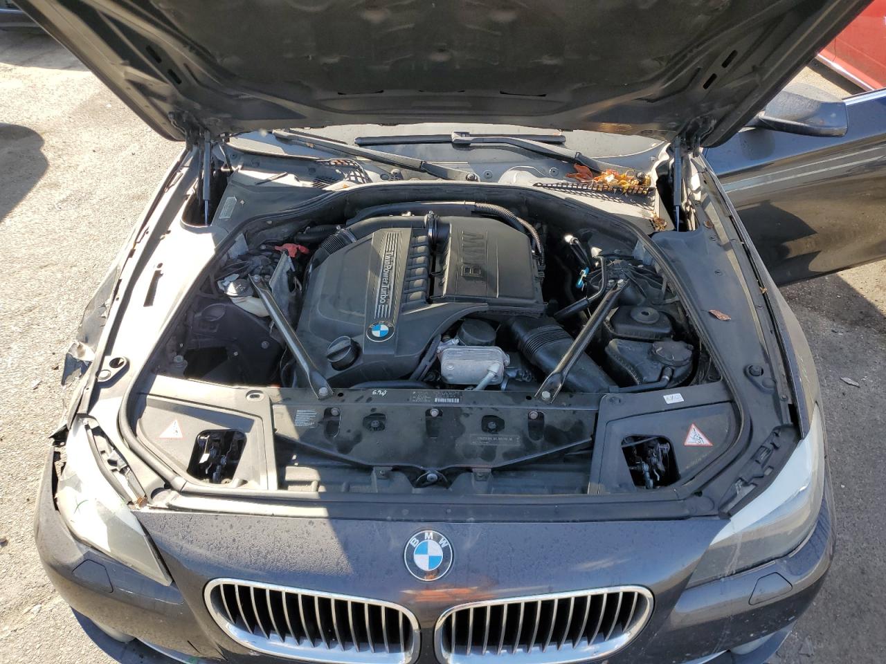 2011 BMW 5er VIN WBAFU7C5XBDU53825 Copart auction photo, front end damage thumbnail 11
