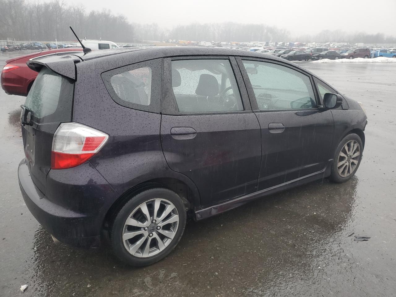 2013 Honda Fit VIN JHMGE8H59DC062921 Copart auction photo, front end / minor dent/scratches damage thumbnail 3