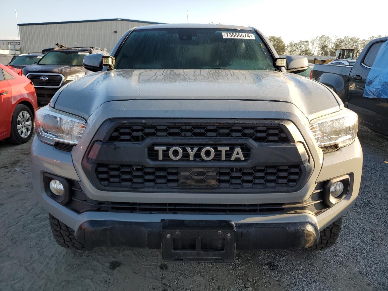 2020 Toyota Tacoma VIN 3TMCZ5AN4LM290061 Copart auction photo, top/roof / minor dent/scratches damage thumbnail 5