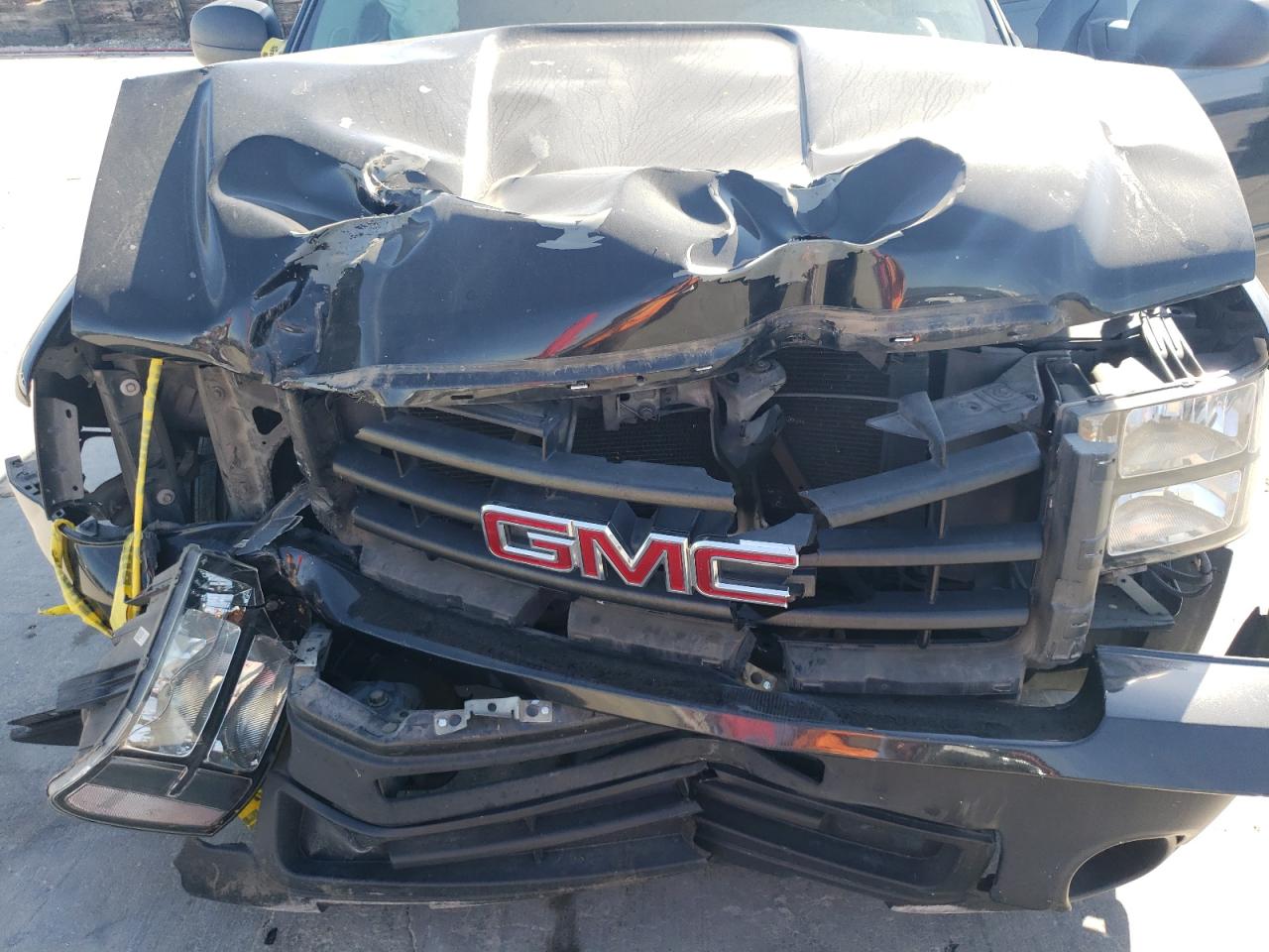 2010 GMC Sierra VIN 3GTRCUEA9AG123123 Copart auction photo, front end damage thumbnail 12