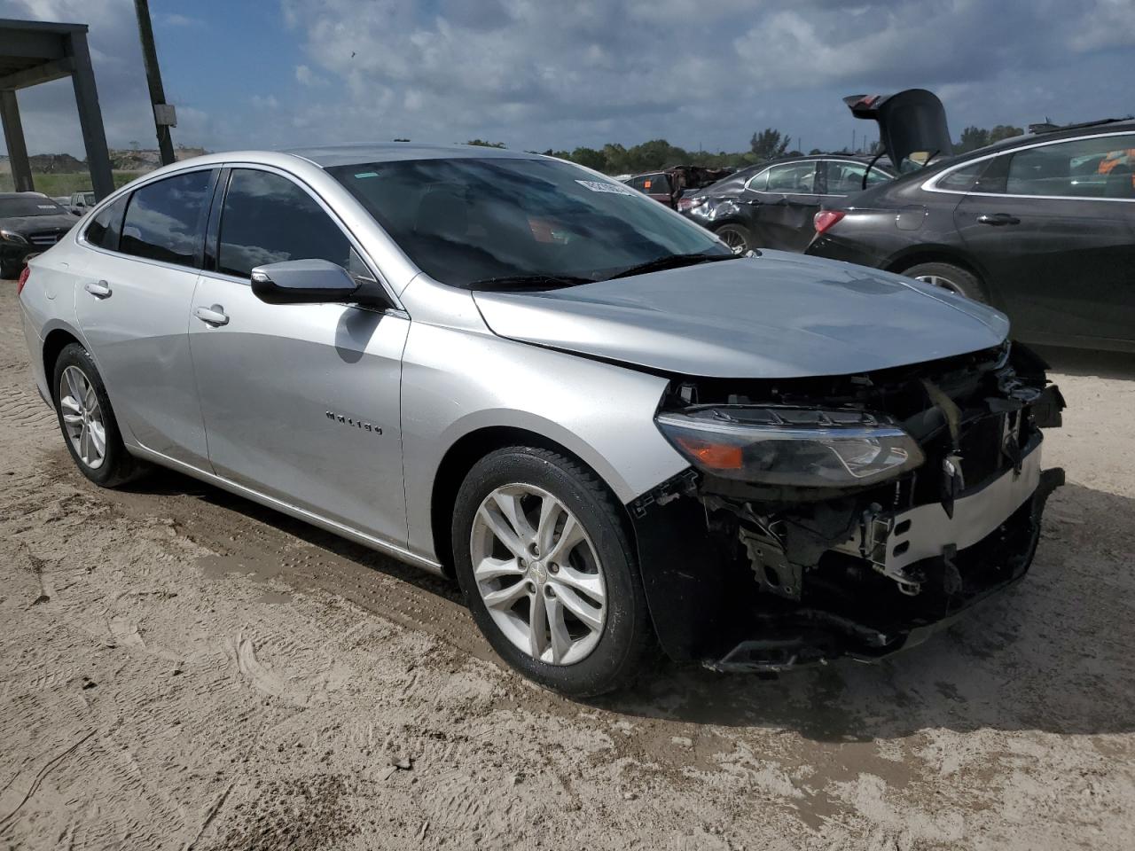 2017 Chevrolet Malibu VIN 1G1ZE5ST2HF167359 Copart auction photo, front end / minor dent/scratches damage thumbnail 4