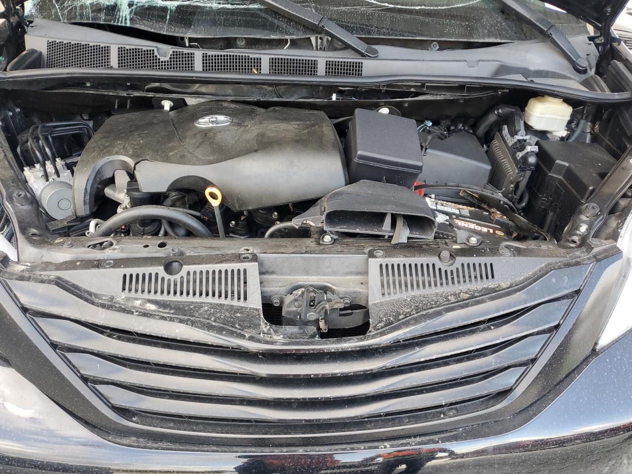2021 Toyota Sienna VIN 5TDYRKEC0MS065554 Copart auction photo, front end damage thumbnail 12