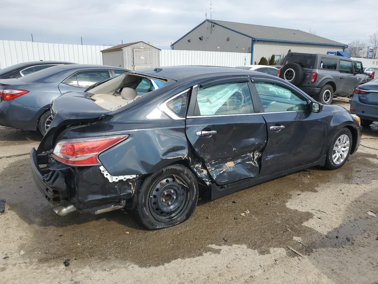 2015 Nissan Altima VIN 1N4AL3AP6FC267603 Copart auction photo, rear end / side damage thumbnail 3