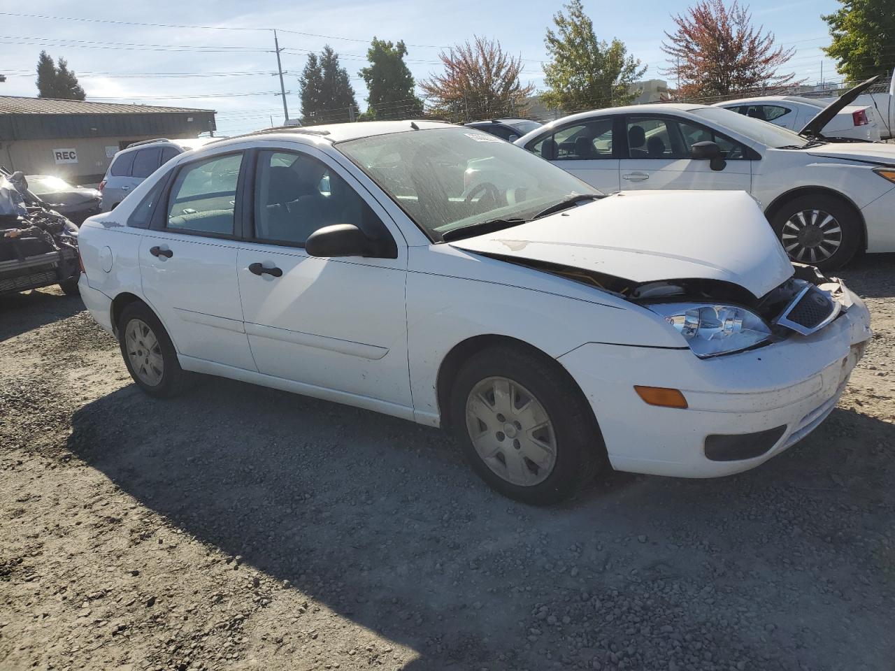 2006 Ford Focus VIN 1FAFP34NX6W146365 Copart auction photo, front end damage thumbnail 4