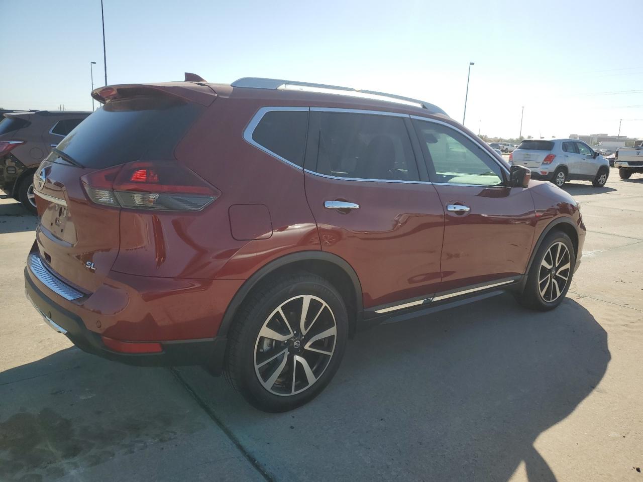 2019 Nissan Rogue VIN 5N1AT2MT1KC839731 Copart auction photo, side / minor dent/scratches damage thumbnail 3