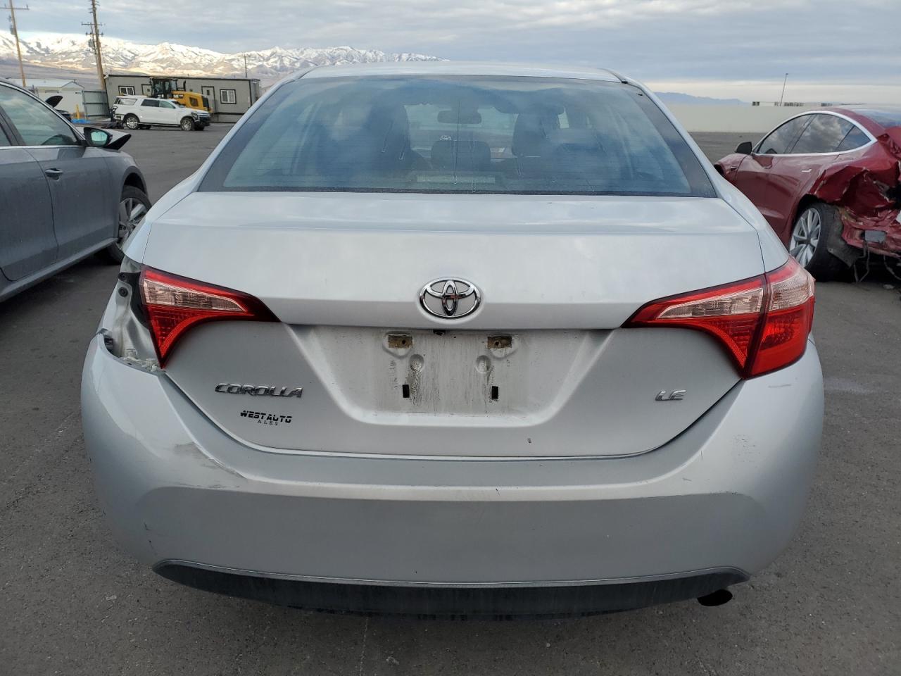 2018 Toyota Corolla VIN 5YFBURHE2JP854318 Copart auction photo, front end damage thumbnail 6