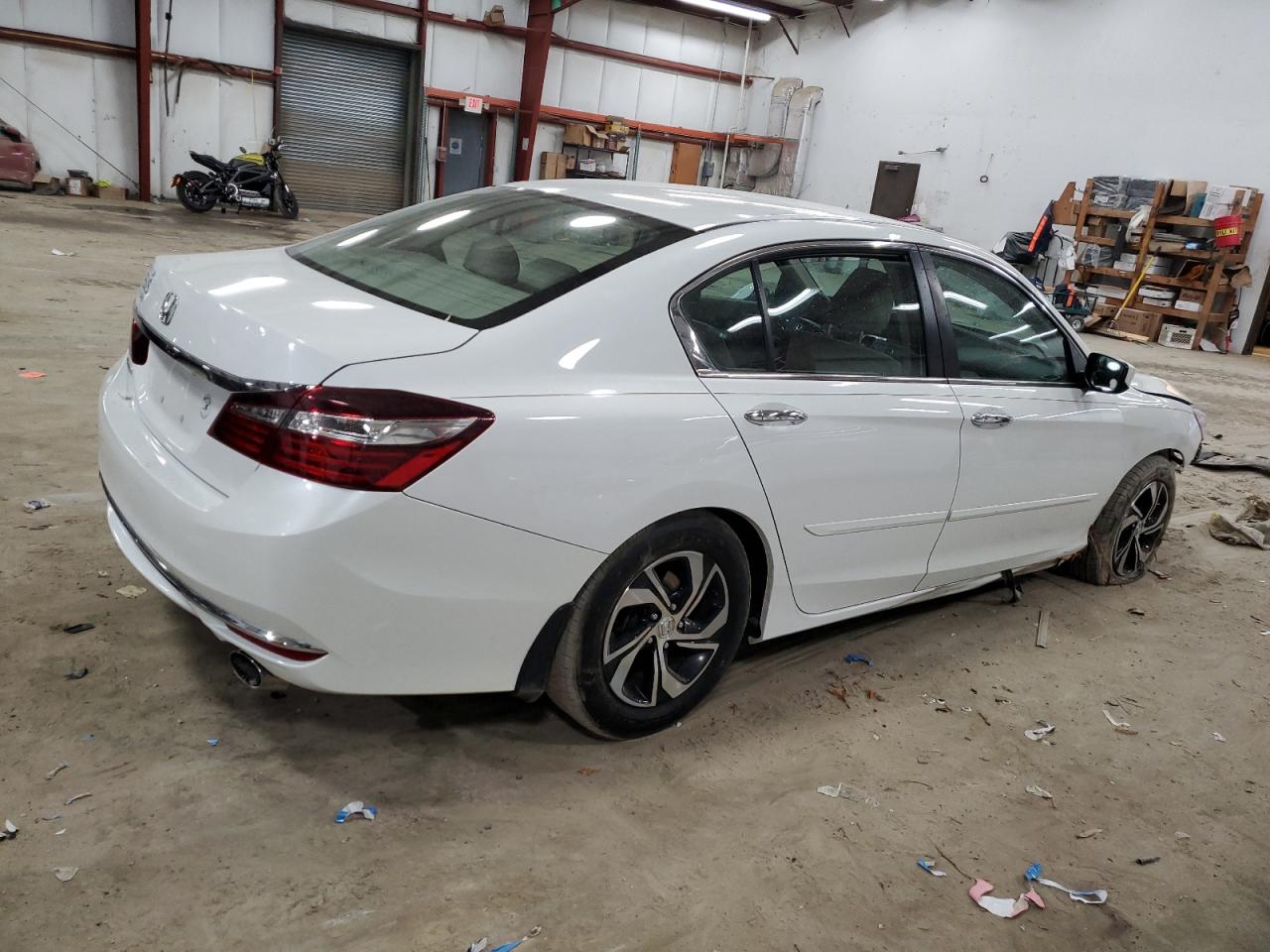 2016 Honda Accord VIN 1HGCR2F43GA133852 Copart auction photo, front end damage thumbnail 3