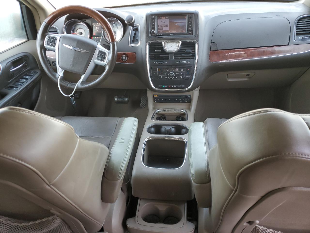 2012 Chrysler Town & Country VIN 2C4RC1GG4CR200185 Copart auction photo, front end damage thumbnail 8