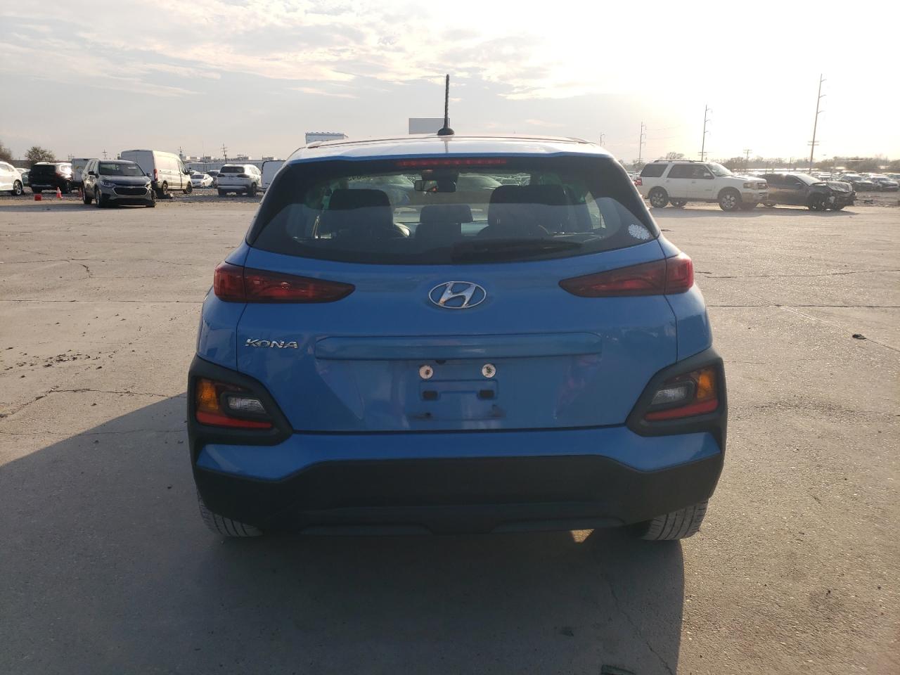 2020 Hyundai Kona VIN KM8K12AA8LU482976 Copart auction photo, all over damage thumbnail 6