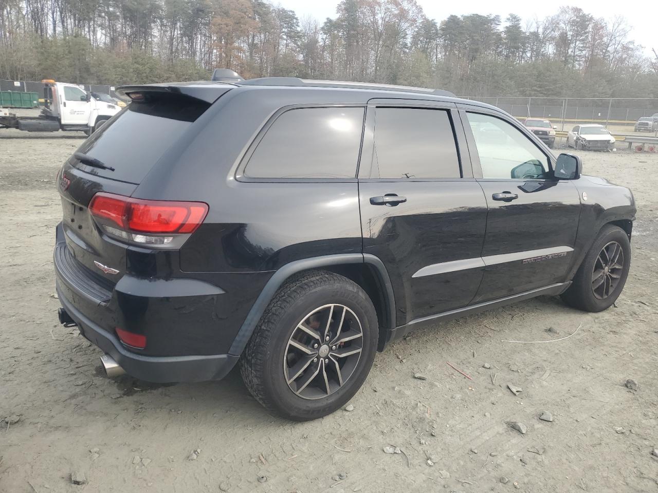 2017 Jeep Grand Cherokee VIN 1C4RJFLG8HC671491 Copart auction photo, front end damage thumbnail 3