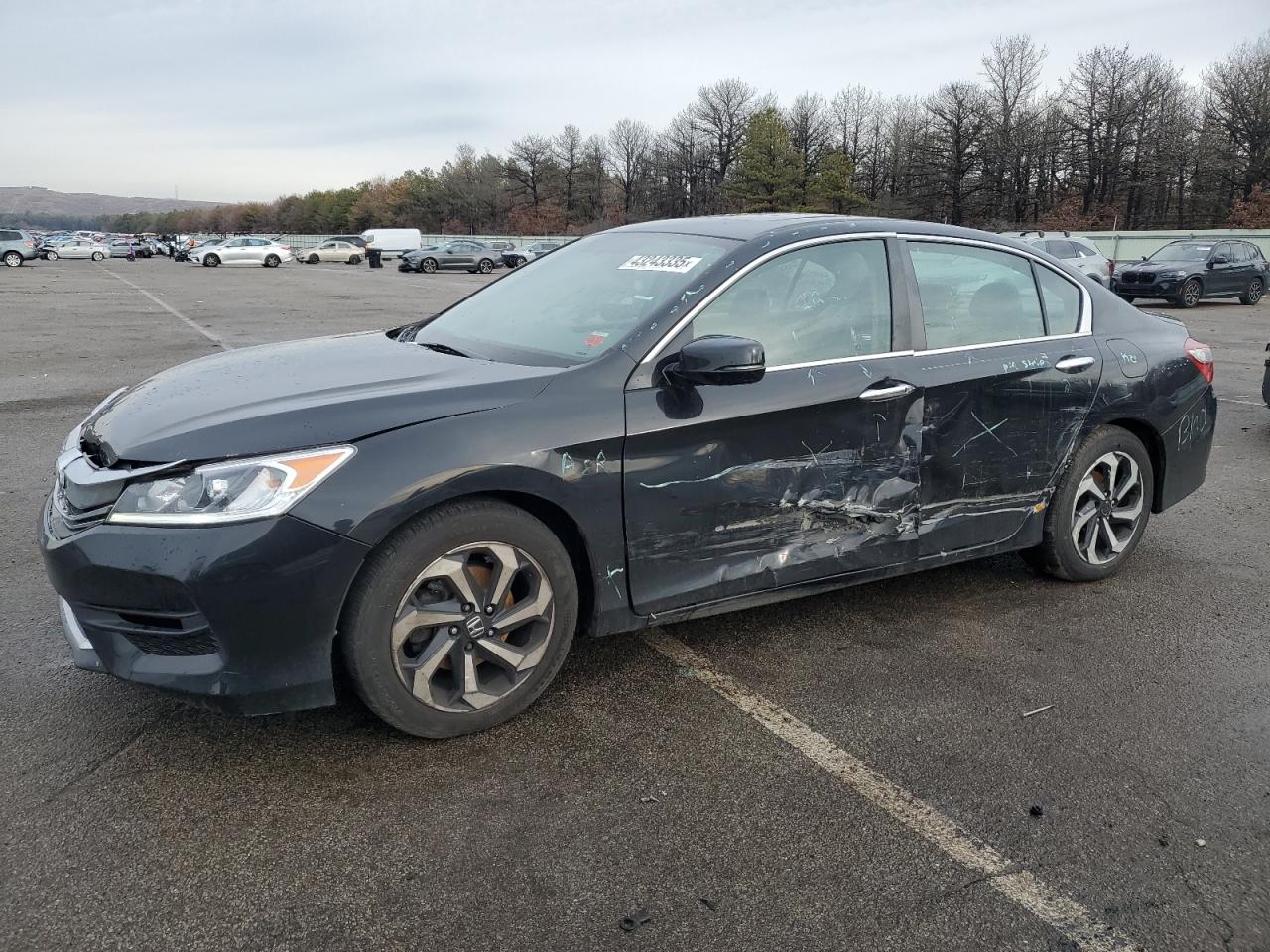 2017 Honda Accord VIN 1HGCR2F8XHA139054