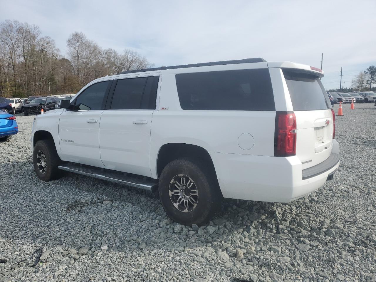 2016 Chevrolet Suburban VIN 1GNSKHKC4GR242165 Copart auction photo, front end damage thumbnail 2