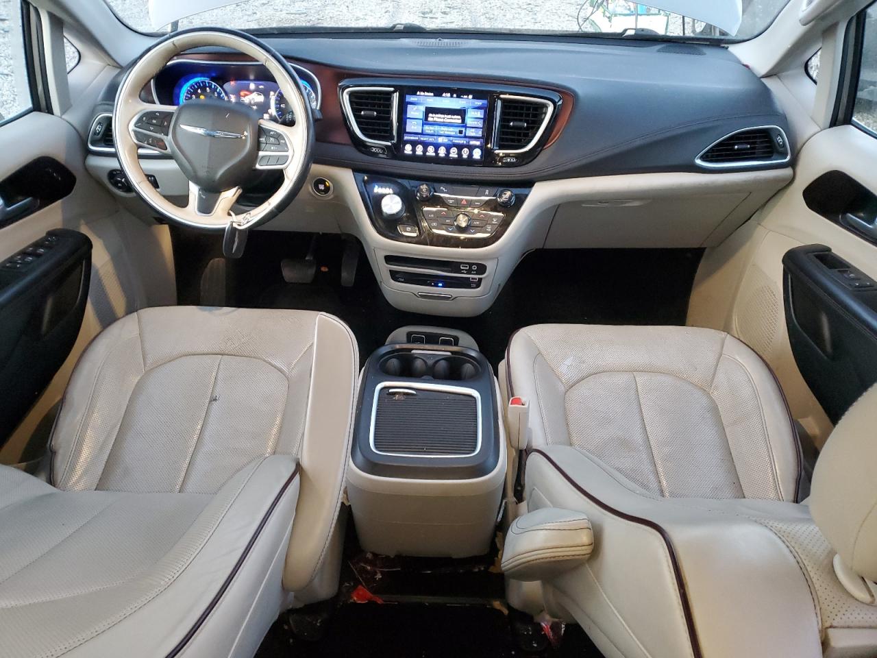 2017 Chrysler Pacifica VIN 2C4RC1GGXHR537371 Copart auction photo, front end / mechanical damage thumbnail 8
