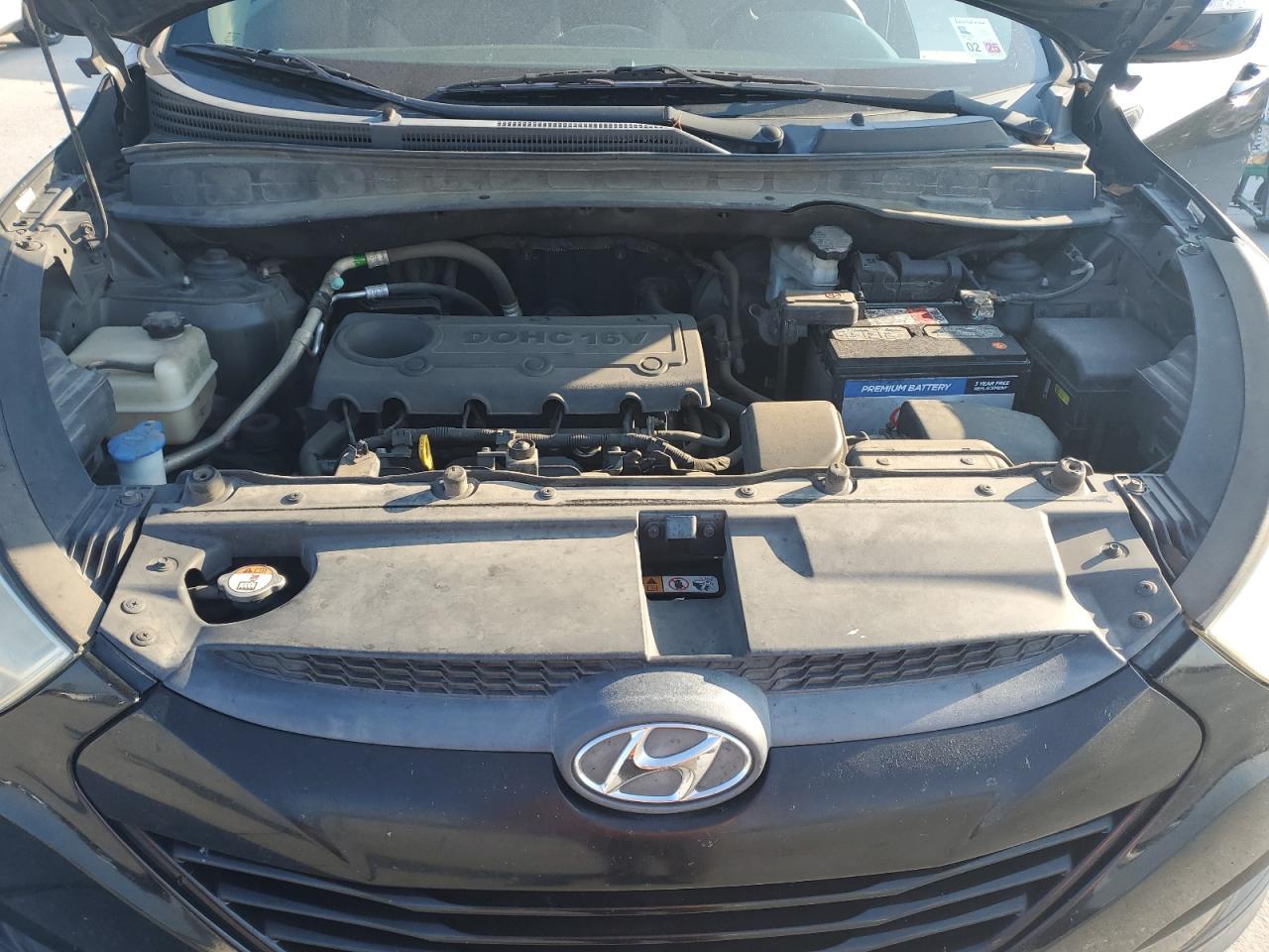2013 Hyundai Tucson VIN KM8JU3AC7DU562295 Copart auction photo, rear end damage thumbnail 11
