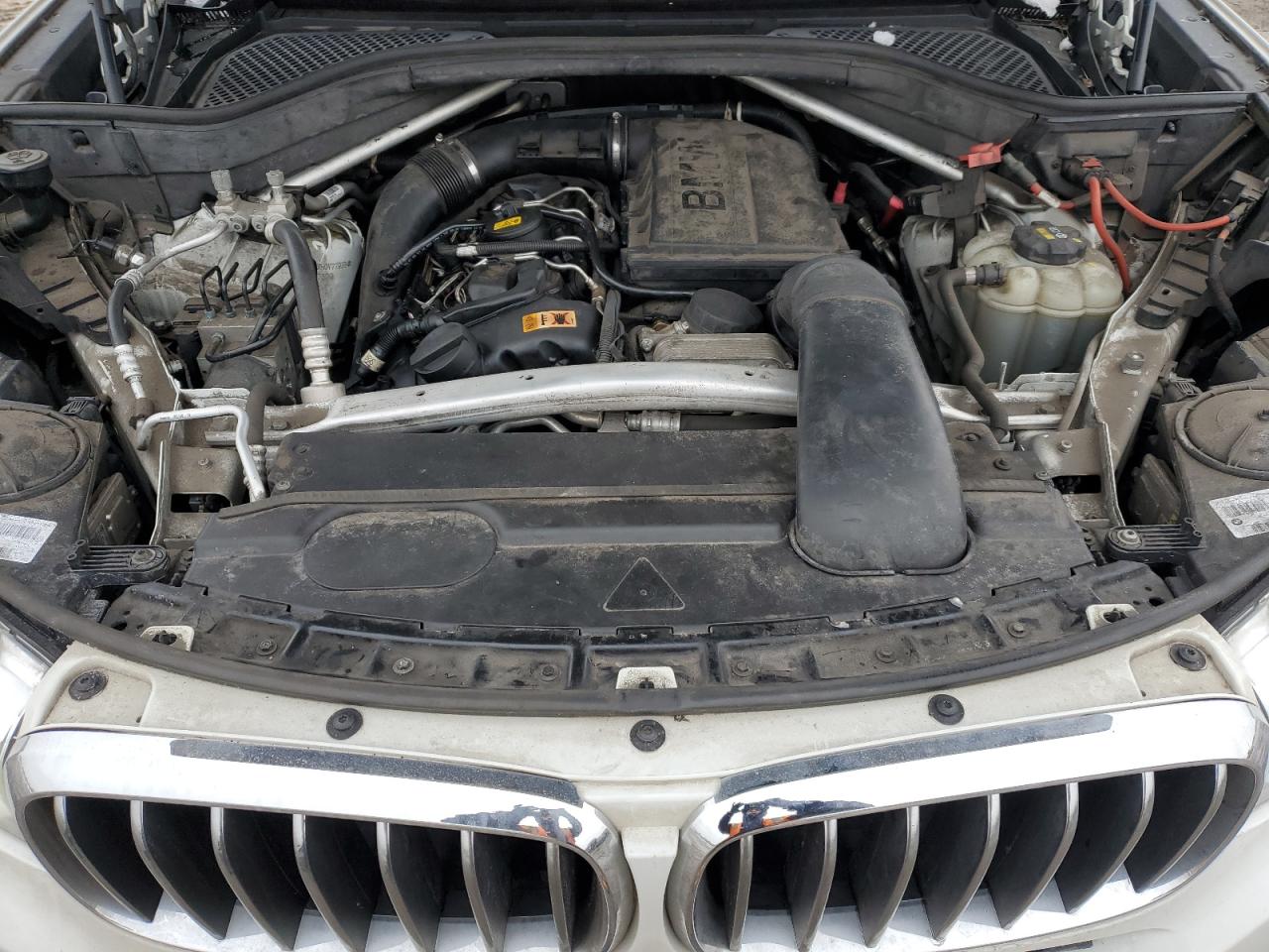 2017 BMW X5 VIN 5UXKR0C3XH0V77939 Copart auction photo, rear end / side damage thumbnail 12