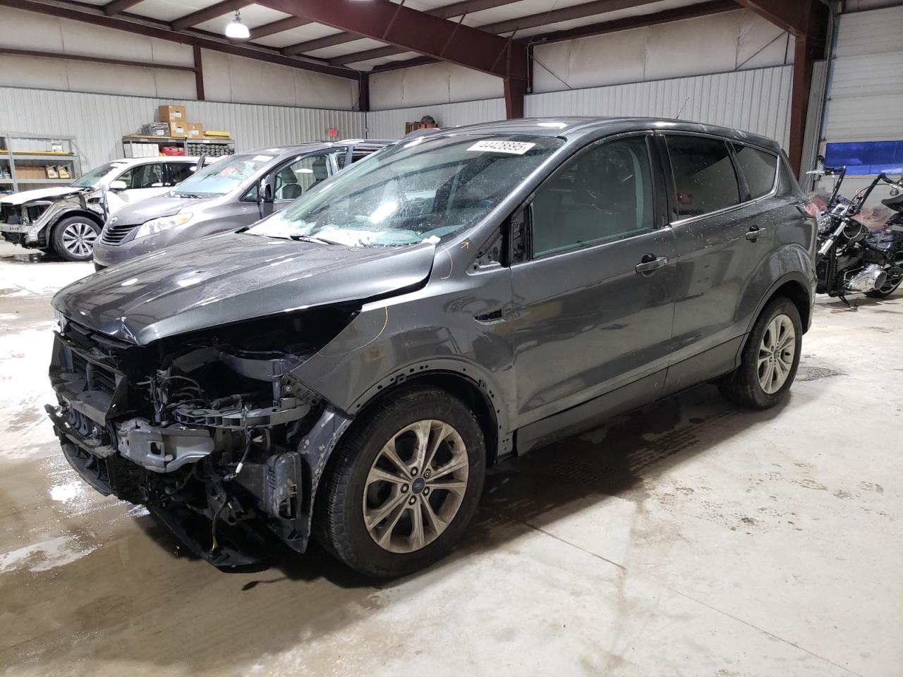 2017 Ford Escape VIN 1FMCU0GDXHUA20640