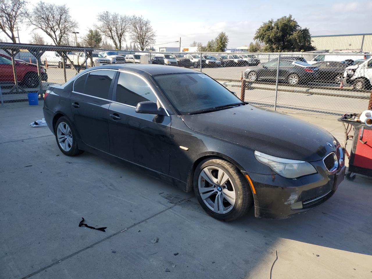 2010 BMW 5er VIN WBANU5C54AC442419 Copart auction photo, side / front end damage thumbnail 4
