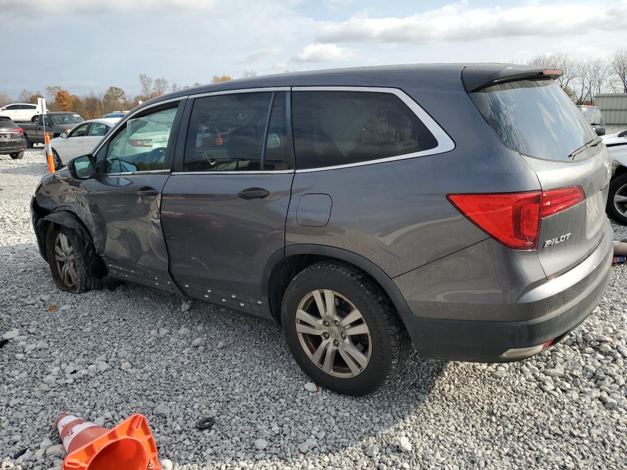 2016 Honda Pilot VIN 5FNYF6H14GB088273 Copart auction photo, front end / undercarriage damage thumbnail 2
