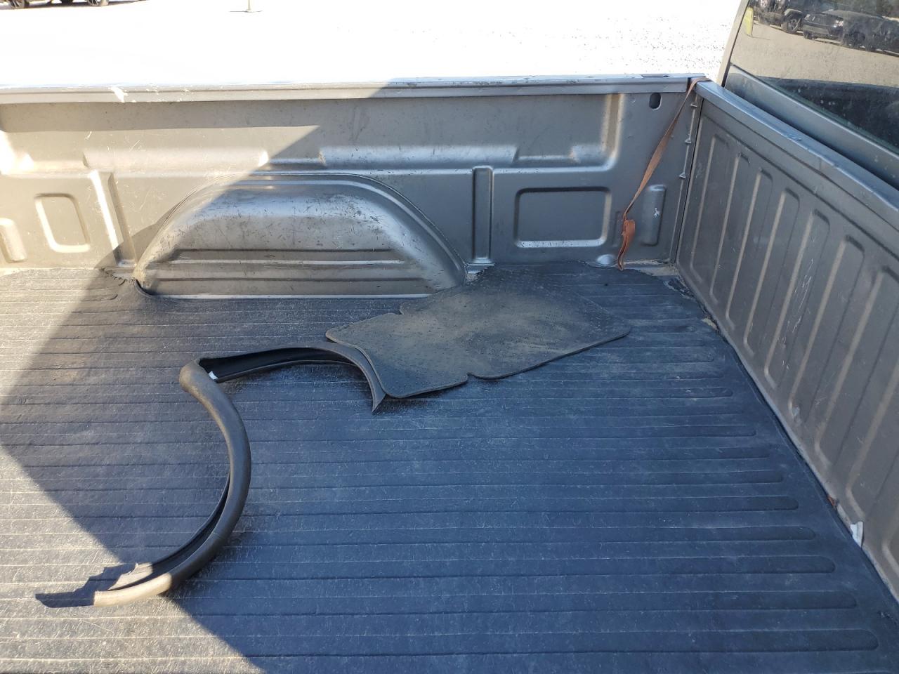 2003 Chevrolet Silverado VIN 1GCEC14X03Z258433 Copart auction photo, water/flood damage thumbnail 10