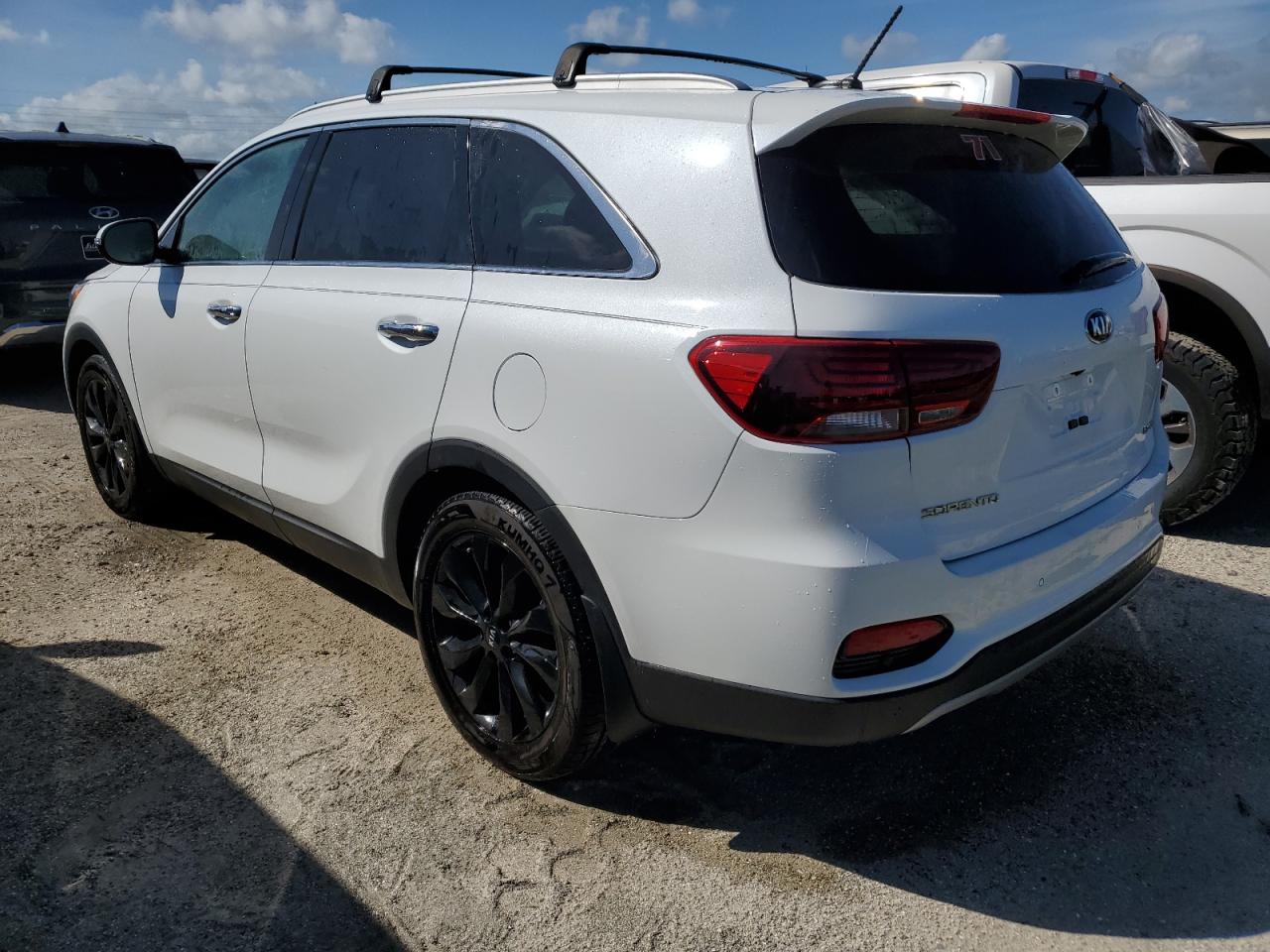 2020 KIA Sorento VIN 5XYPH4A53LG655535 Copart auction photo, water/flood damage thumbnail 2