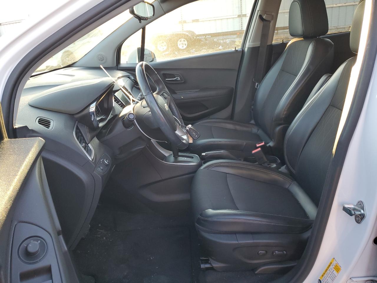 2019 Chevrolet Trax VIN 3GNCJLSB3KL158887 Copart auction photo, front end / side damage thumbnail 7