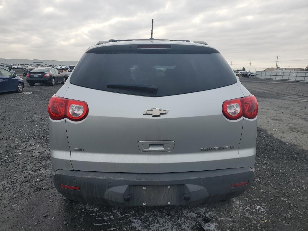 2012 Chevrolet Traverse VIN 1GNKVGED6CJ413318 Copart auction photo, front end / side damage thumbnail 6