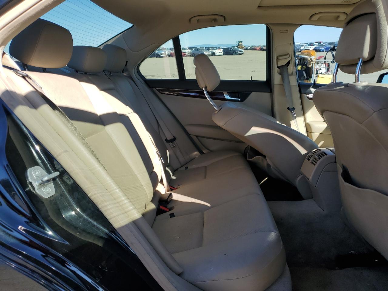 2011 Mercedes-Benz C-klasse VIN WDDGF5EB4BA508317 Copart auction photo, front end / side damage thumbnail 10