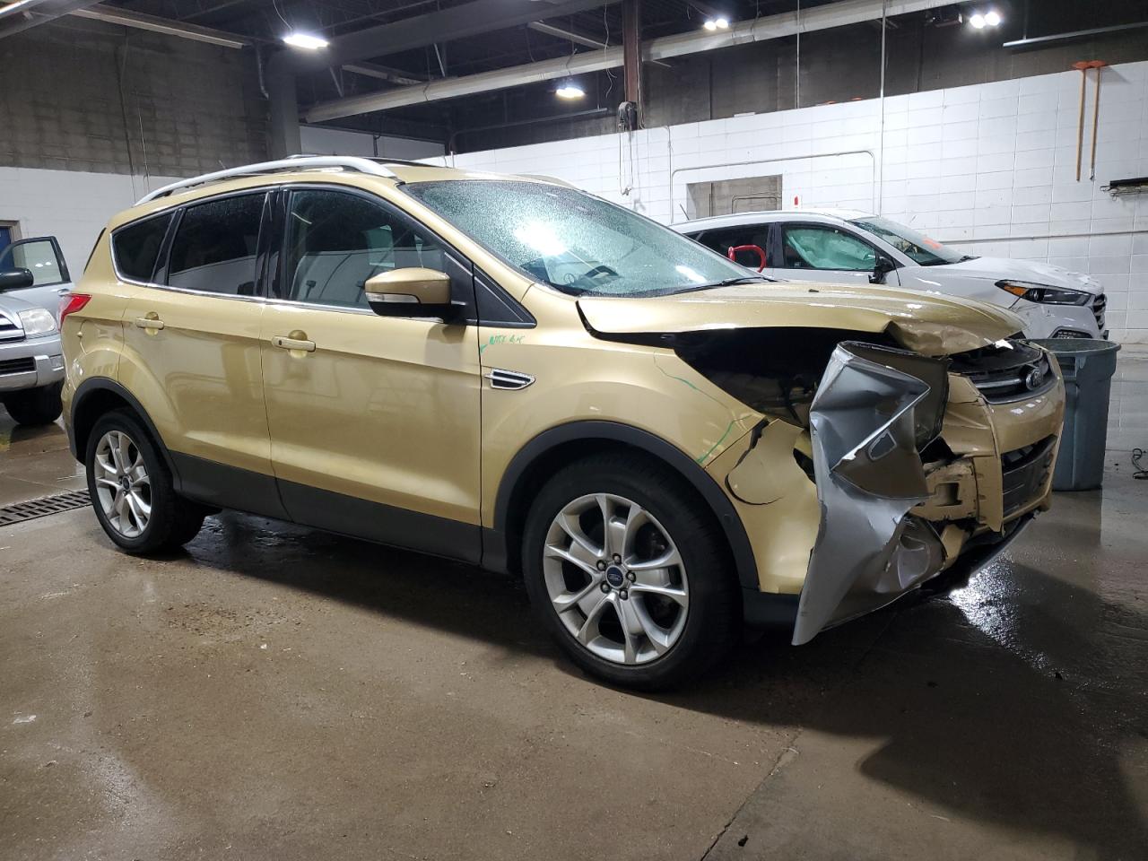 2014 Ford Escape VIN 1FMCU9J94EUD17407 Copart auction photo, front end damage thumbnail 4