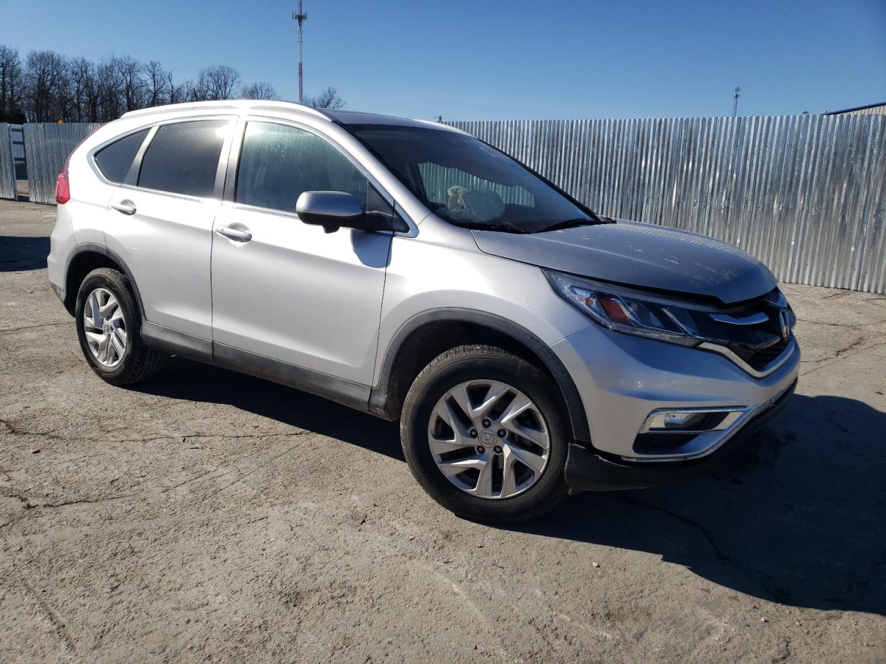 2016 Honda CR-V VIN 2HKRM4H75GH653361 Copart auction photo, front end / minor dent/scratches damage thumbnail 4