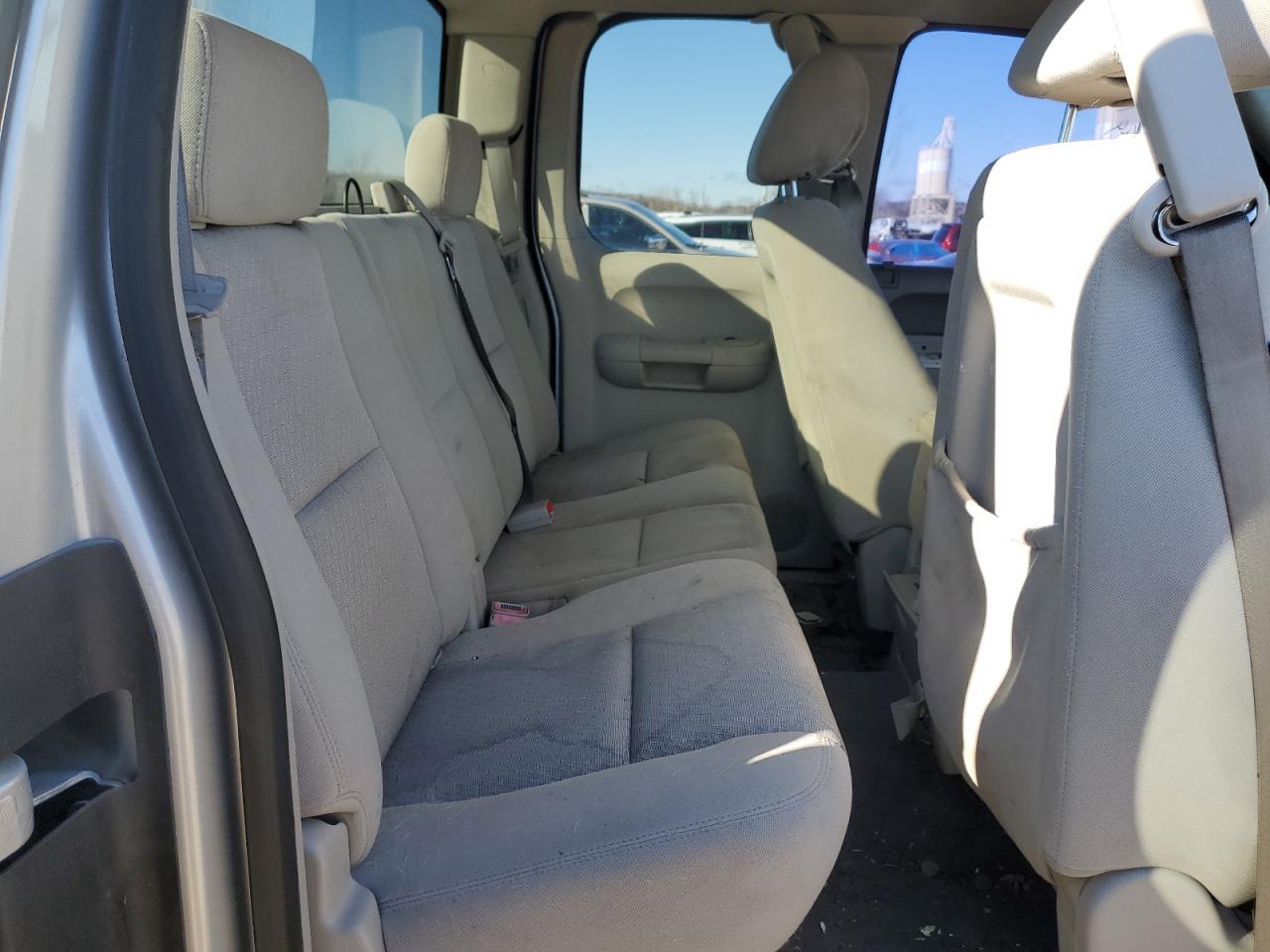 2012 Chevrolet Silverado VIN 1GCRCSE01CZ255534 Copart auction photo, front end damage thumbnail 10