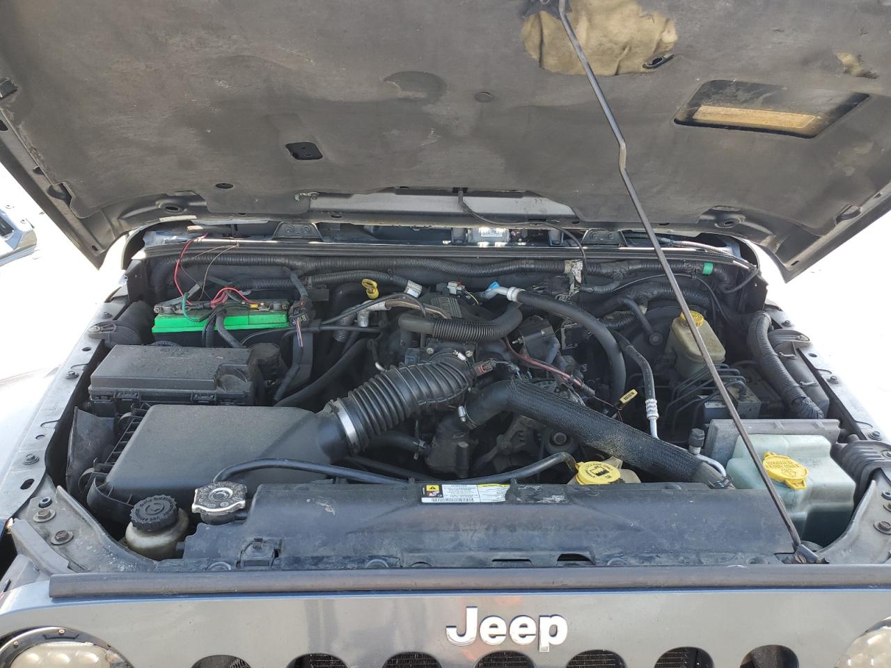 2008 Jeep Wrangler VIN 1J4GA59118L573871 Copart auction photo, rear end damage thumbnail 12