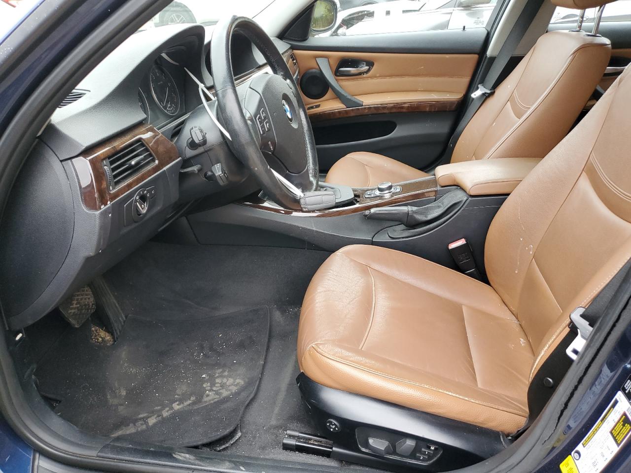 2011 BMW 3er VIN WBAPK5C51BF126135 Copart auction photo, front end / minor dent/scratches damage thumbnail 7
