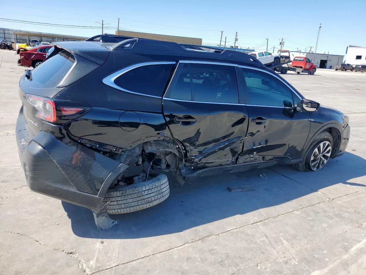 2021 Subaru Outback VIN 4S4BTADC5M3163351 Copart auction photo, side / rear end damage thumbnail 3