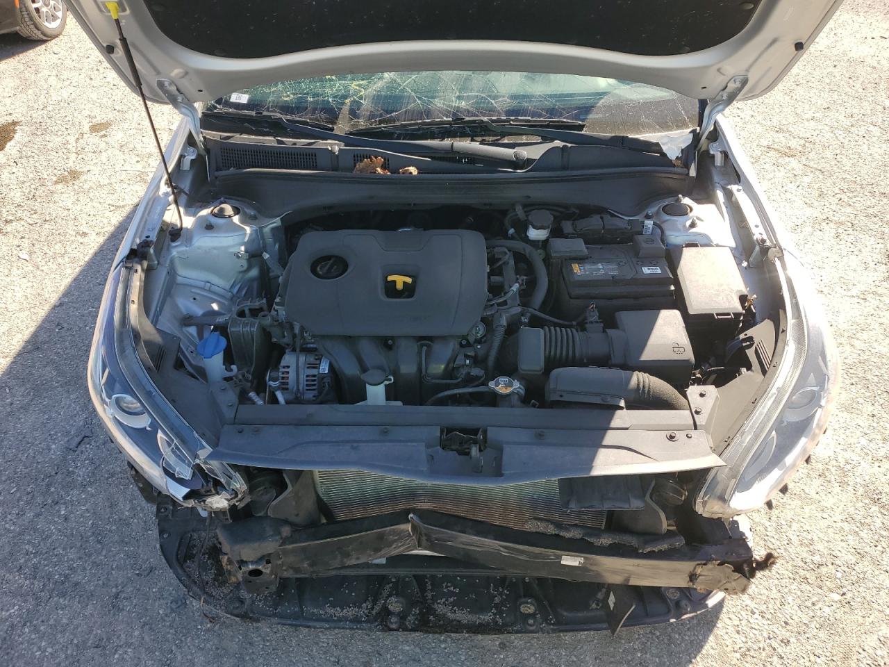 2020 KIA Forte VIN 3KPF24AD0LE215533 Copart auction photo, front end / minor dent/scratches damage thumbnail 12