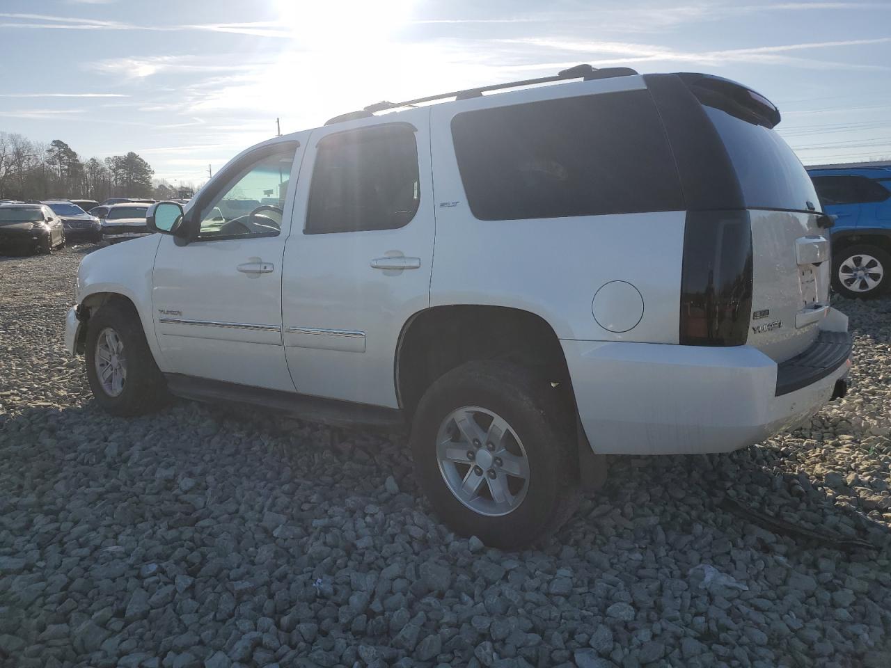 2012 GMC Yukon VIN 1GKS1CE03CR100582 Copart auction photo, front end / side damage thumbnail 2