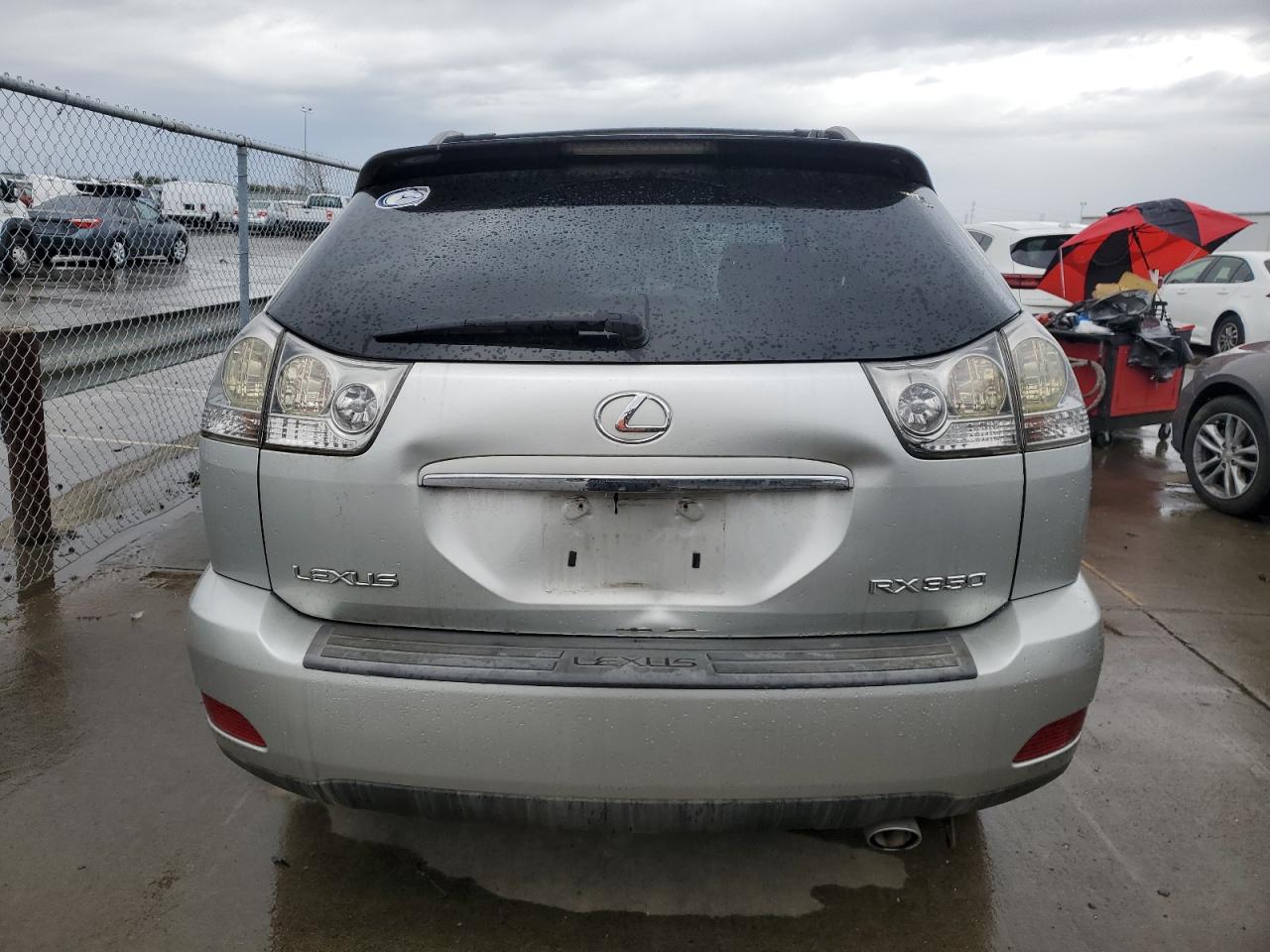 2007 Lexus RX VIN 2T2HK31U17C016302 Copart auction photo, front end / minor dent/scratches damage thumbnail 6