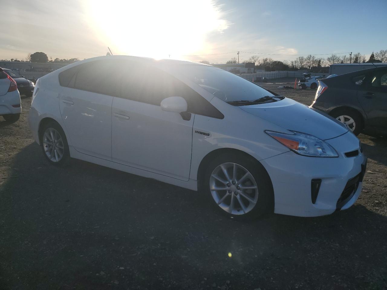 2015 Toyota Prius VIN JTDKN3DU5F1974584 Copart auction photo, water/flood damage thumbnail 4