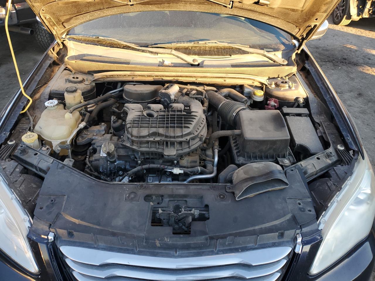 2011 Chrysler 200 VIN 1C3BC2FG8BN533742 Copart auction photo, mechanical damage thumbnail 11