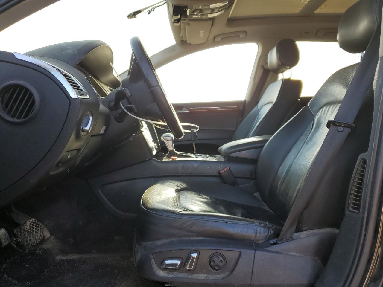 2010 Audi Q7 VIN WA1LMAFE4AD000677 Copart auction photo, front end / side damage thumbnail 7