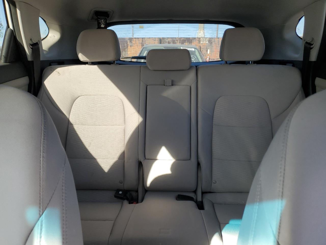 2020 Hyundai Tucson VIN KM8J23A41LU140813 Copart auction photo, vandalism / all over damage thumbnail 10